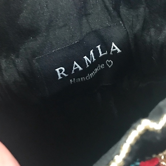 Ramla Embroidery Pouch Bag Womens Black Mumbai Handmade - Picture 10 of 15